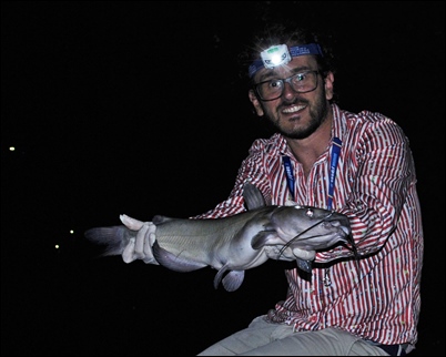 pesce gatto pescato di notte