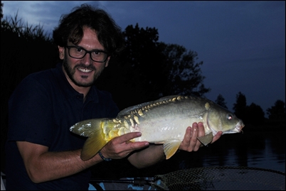 carpa pescata di notte al lago di Brugine